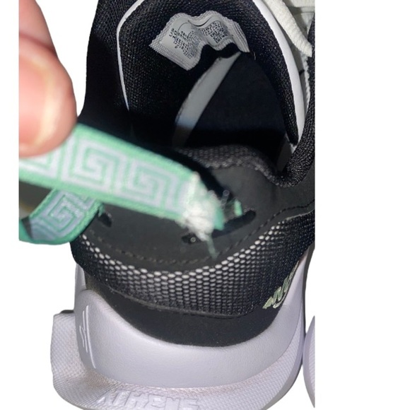 Nike Men's Giannis Immortality 2 White Black Basketball Shoes Sneakers Trainers - Picture 12 of 15